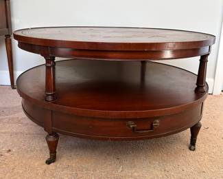 Round cocktail table