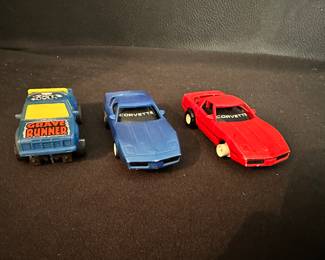 Slot Cars Tyco corvettes and Grave Runner