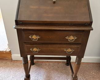 Petite secretary cabinet