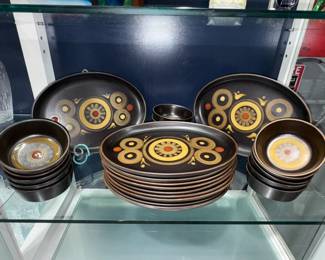 Danby PLates & Bowls Orlando Estate Auction