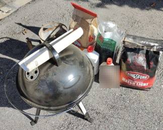 Tiny Barbeque Grill With Accessories 