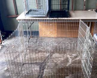2 Medium Size Dog Metal Crates 24x18x18, Central Metal Products Dog Pen 47x47  4 Dog Bowls