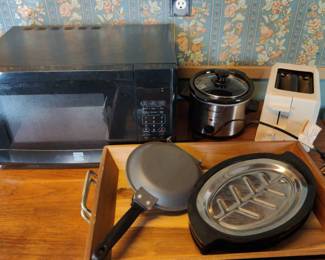 Microwave Toaster Crockpot And Trays 