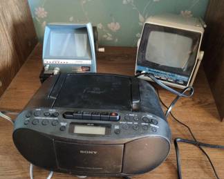 Sony Radio Quasar Mini Tv And Editat Muray Cinebox Viewer