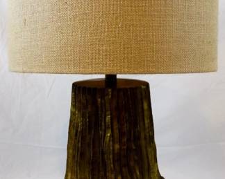 588 - Lamp - 27" Tall You are buying a used as-is electric/electronic item. We do not guarantee all components are present, and if it is not expressly stated, it is untested.