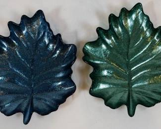1044 - 2 Leaf Platters 8x7