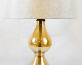 562 - Lamp - 33" Tall You are buying a used as-is electric/electronic item. We do not guarantee all components are present, and if it is not expressly stated, it is untested.