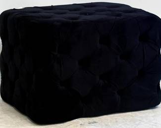 1220 - UMA Tufted Ottoman 18x28x20