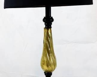 535 - Lamp - 32" Tall You are buying a used as-is electric/electronic item. We do not guarantee all components are present, and if it is not expressly stated, it is untested.