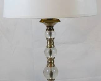 545 - Lamp - 32" Tall You are buying a used as-is electric/electronic item. We do not guarantee all components are present, and if it is not expressly stated, it is untested.