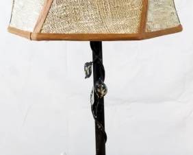 541 - Lamp w/ Bird - 39" Tall You are buying a used as-is electric/electronic item. We do not guarantee all components are present, and if it is not expressly stated, it is untested.