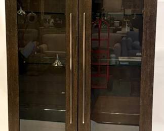 1240 - 2 Door Curio with Lights 80x16x48 You are buying a used as-is electric/electronic item. We do not guarantee all components are present, and if it is not expressly stated, it is untested.