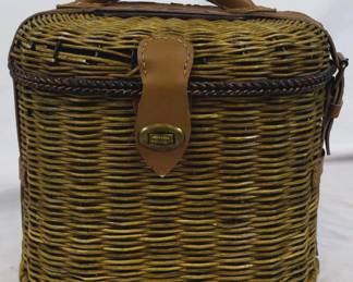 980 - Wicker Container 10.5"