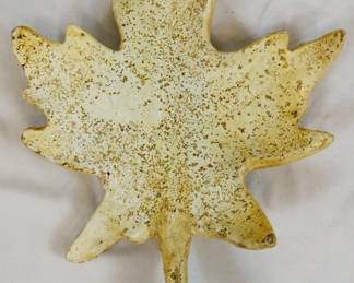 888 - Leaf Platter 13x10