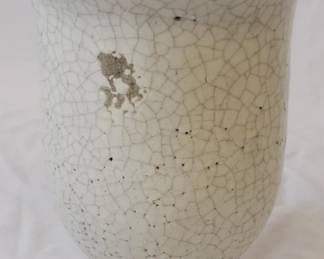 790 - Planter Vase - 9" Tall