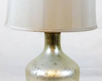 554 - Lamp - 25" Tall You are buying a used as-is electric/electronic item. We do not guarantee all components are present, and if it is not expressly stated, it is untested.