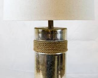 552 - Lamp - 28" You are buying a used as-is electric/electronic item. We do not guarantee all components are present, and if it is not expressly stated, it is untested.