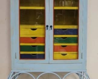 120 - Guildmaster Caravan display cabinet 84 x 39 x 21