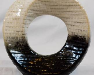 841 - Decorative Item 8.5"