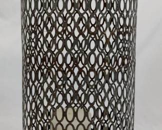 909 - Decorative Hurricane 15"