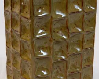 721 - Vase - 10" Tall