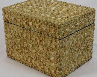 1004 - Beaded Decorative Box 6x8x6