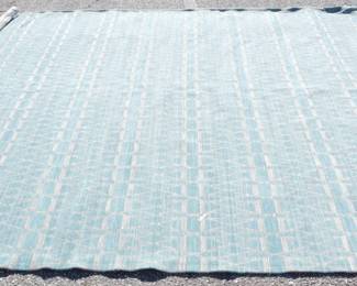744 - Rug - 8' x 11'