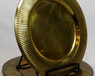 1037 - 5 Brass 12" Chargers