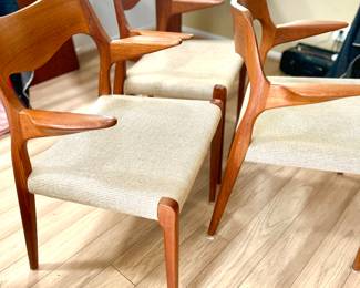 Vintage Moller 55 arm chairs X 3 and 1 non arm chair + teak (unknown maker) dining table with two leaves.  1800 takes ALL!!  