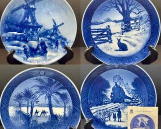 (4) Vintage Berlin/Royal Copenhagen Collector Plates
Berlin Design Blue China 1979 Christmas Eve In Greetsiel COLLECTOR'S PLATE 
Royal Copenhagen Collectors Plate "Hare in Winter" 1971
Vintage 1972 Royal Copenhagen ”in The Desert'' annual Christmas collection plate
Royal Copenhagen 1973 Going Home For Christmas Kai Lange Wall Hanger Plate 7¼in
No chips or cracks 
SHIPPING -
MINIMUM HANDLING FEE $9.50