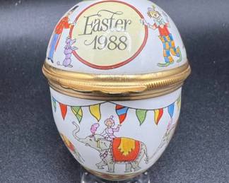 Vintage Circus-Themed Halcyon Days Enamel Easter Egg Trinket Box with Certificate of Authenticity