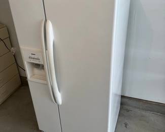 Kenmore Coldspot Refrigerator And Freezer Unit