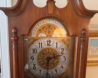 Colonial Mfg Co - Grandfather Clock