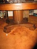 Beautiful Antique Solid Oak Round Pedestal Table