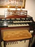 Vintage Mahogany Hammond Tube Organ.Works!