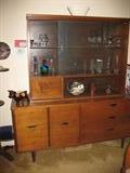 Mid- Century Moderne Cabinet