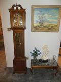 Colonial Solid Wood Tempus Fugit Grandmothers Clock
Working W.Germany