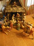 Hummel Nativity with Cresche & boxes!