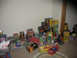 12-21 inch PEZ, lunchboxes, Musical, Sports, Starwars, Sesame Street..LOTS!