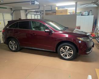 2016 Acura RDX w/ 35k miles - Interior flawless, runs perfect, has scratch on RR fender.  Presale available at $16,200  Cash or wire only. 