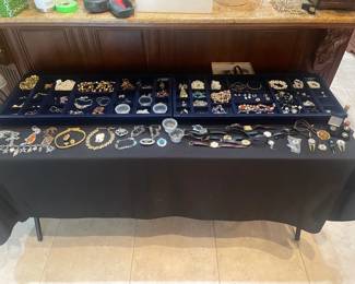 Nice selection of costume jewelry 