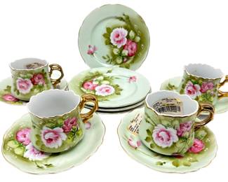 Never Used Vintage Lefton China Japanese Tea Set For 4: Mugs, Saucers & Dessert Plates With Gold Accents
Lot #: 33