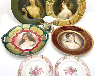 6 Vintage Decorative Plates, Metal & Fine China
Lot #: 90