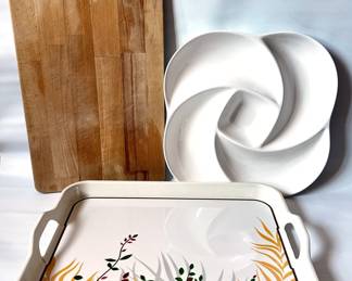 Pier 1 Imports Large Chips & Dip Platter, Melamine Tray & Wodd Cutting Board
Lot #: 135