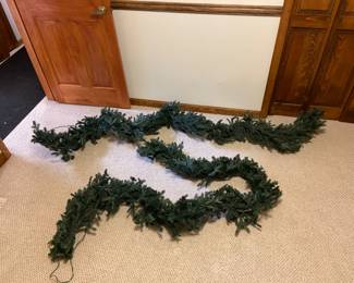 9' Holiday Garland