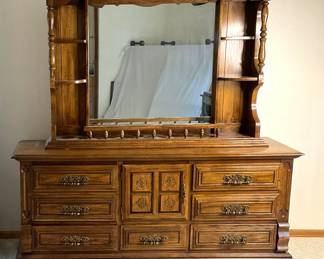 Dresser & Mirror
