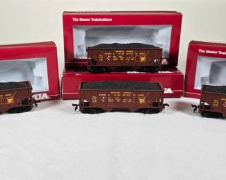 Mantua HO Scale Hopper Cars