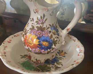 Wash bowl and pitcher 