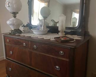 Antique 1920’s 4 drawer dresser and mirror