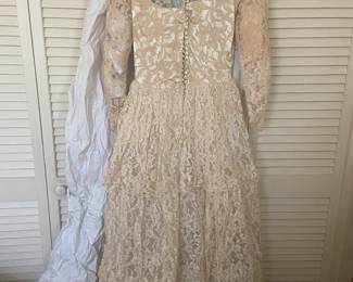 1950s vintage wedding gown